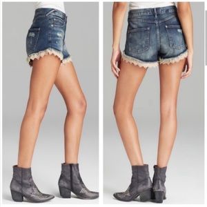 Free People Daisy Chain Lace Trim Distressed Jean Shorts Size 27